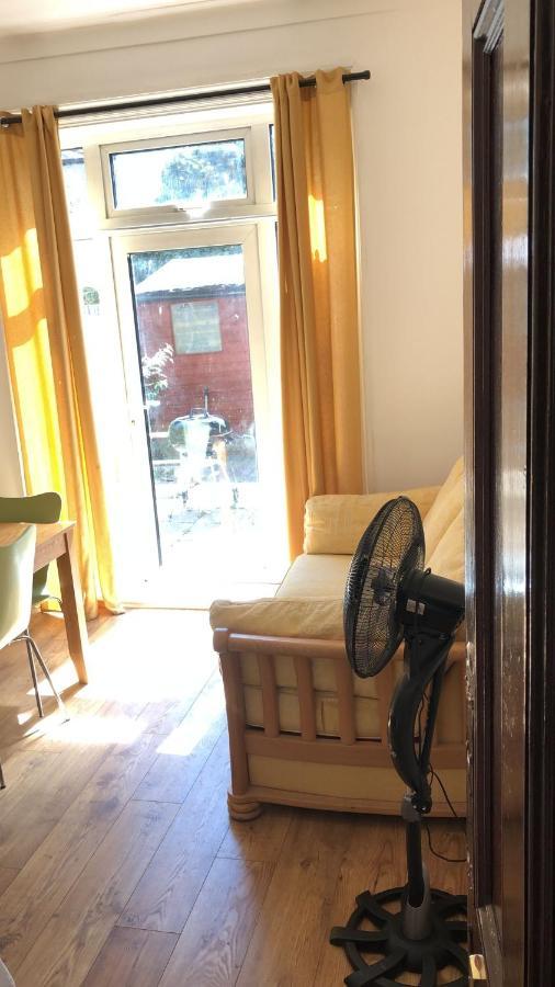 Burney Tomar House Apartment Croydon Luaran gambar